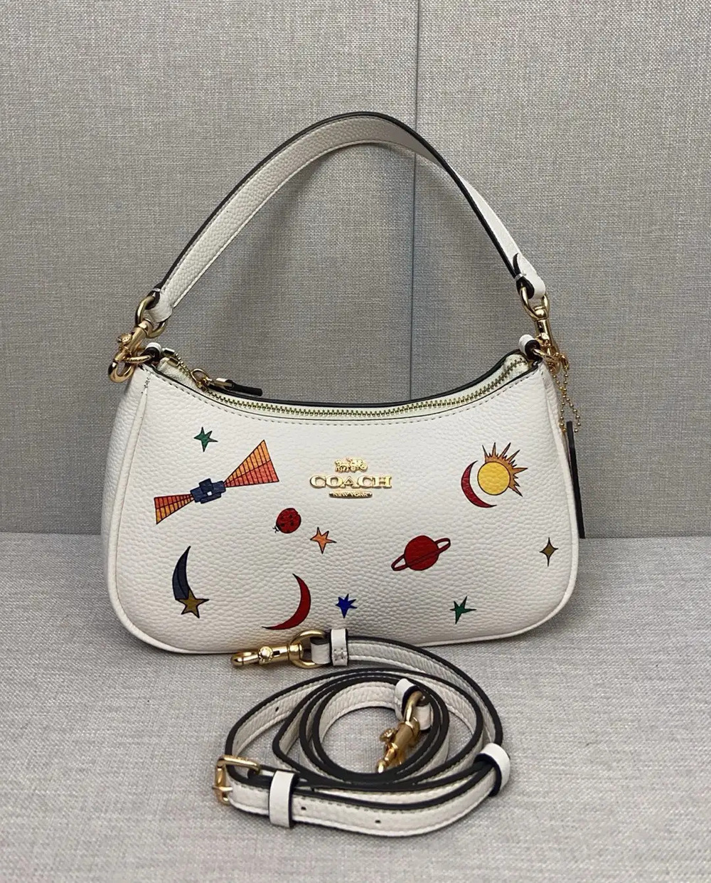 Coach shoulder/crossbody bag